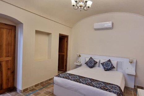 اتاق دبل 104 در هتل کاشان