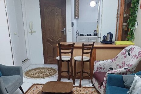 آپارتمان مبله تکخواب 1 درخیابان  امام خمینی