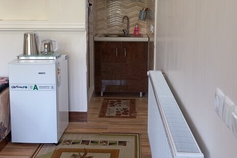 سوئیت افرا در اقامتگاه بومگردی شیرگاه