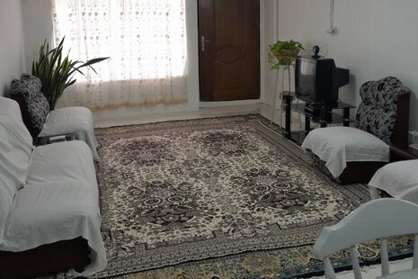 واحد مبله تکخواب در طبقه همکف ویلا طبیعت در محمودآباد