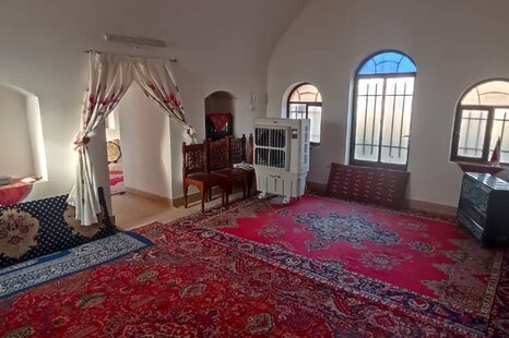 اتاق 2 قصر فیروزه در بومگردی گرمسار