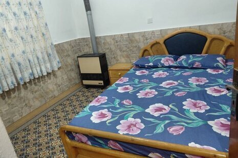 واحد مبله دوخواب در طبقه همکف ویلا امیر در چالوس