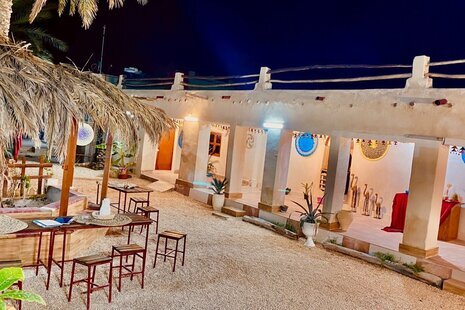 اتاق ناخدا یوسف در اقامتگاه بومگردی کنگان