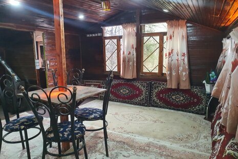 سوئیت کلبه درختی یاس در مجتمع اقامتی رشت