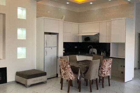 ویلا دو خواب استخردار سرپوشیده در چهارباغ