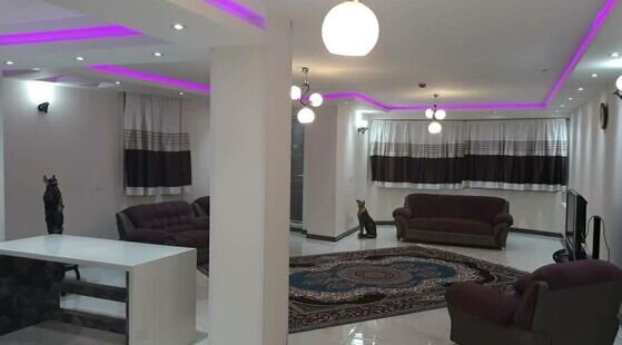 آپارتمان 8 در خانه مسافر گل یاس