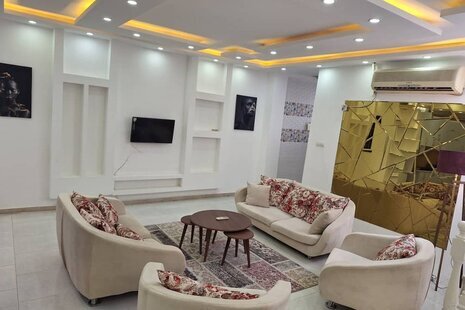 ویلا سه خواب مبله عمارت 5 در قشم