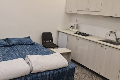 اتاق 28 متری در هتل آپارتمان 4 قم