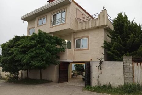 واحد دوخواب مبله در طبقه اول ویلای ساری