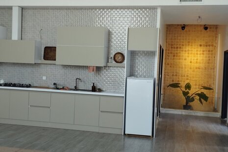 ویلا دوخواب استخردار زنبق در چهارباغ