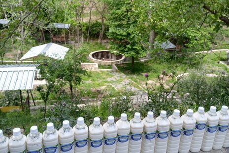 سوئیت در طبقه اول ویلا باغ بهشت سواد کوه