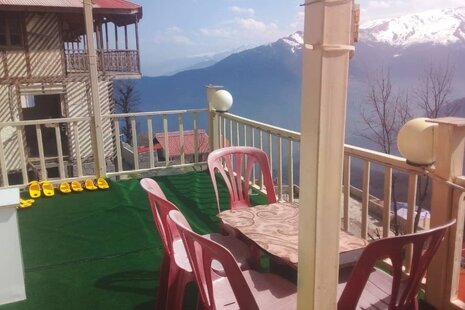واحد تکخواب در طبقه دوم ویلای رامسر