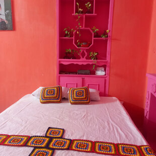 اتاق نوستالژی در اقامتگاه بومگردی شیراز