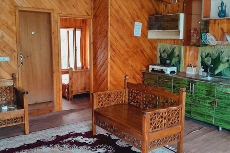 واحد تکخواب در طبقه دوم ویلا خاطره در ماسال