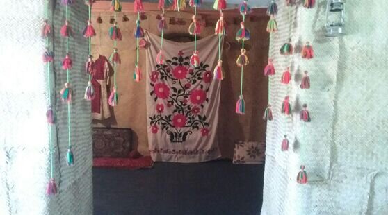 اتاق در اقامتگاه بومگردی در فهرج