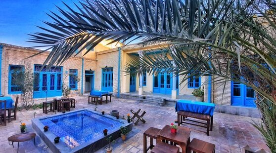 اتاق دونفره مرغ سحر در اقامتگاه بومگردی اصفهان