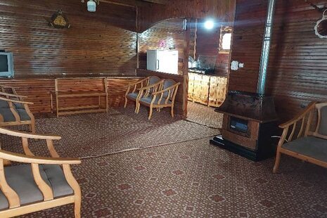 کلبه جنگلی تکخواب افرا در سوادکوه