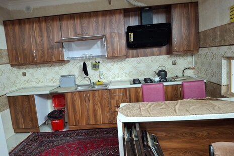آپارتمان مبله یک خواب گل رز واحد 3 در یزد
