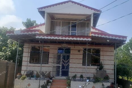 واحد در طبقه دوم ویلا خمام