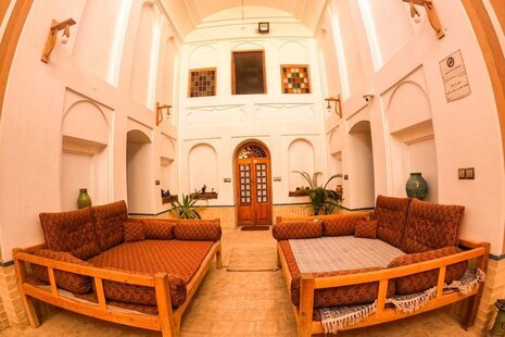 اتاق 2 نفره زادمهر در اقامتگاه بومگردی یزد