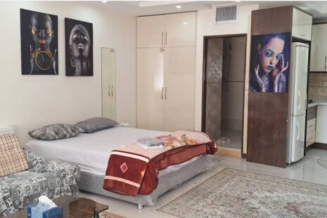 سوئیت گل زنبق 5 در گرمدره