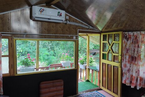 کلبه دوبلکس جنگلی هلی تی تی در لفور