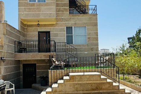 ویلا تریپلکس استخردار گلبهار در رودهن