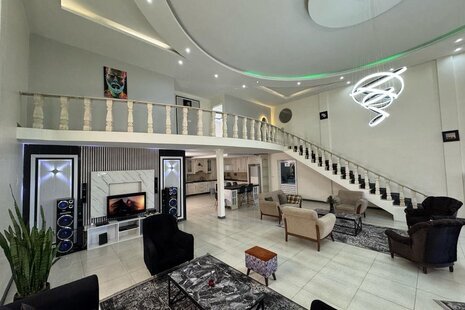 ویلا دوبلکس استخر دار سه خواب مبله در کردان