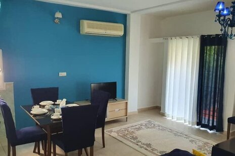 آپارتمان مبله دوخواب سورمه ای در کیش