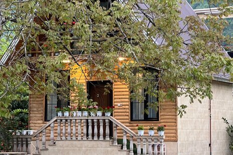 کلبه سوئیسی تکخواب جکوزی دار آیهان در ماسال