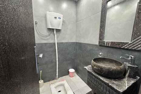 ویلا استخردار مبله دوخواب سرو 1 در ساوجبلاغ