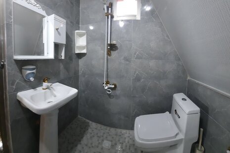 کلبه سوئیسی جکوزی دار تک خواب ماندگار در بابل