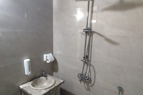 کلبه سوئیسی دوبلکس تکخواب جکوزی دار در شیرگاه