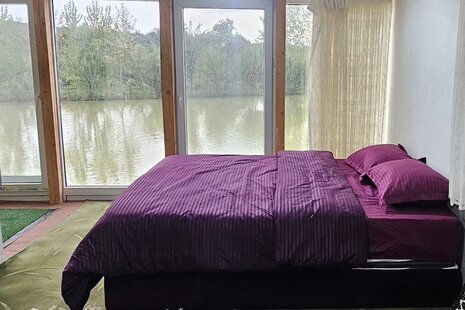 سوئیت ویلا چوبی (آب) در رشت