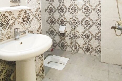 آپارتمان مبله یک خواب درمیرمهنا کیش دنج 11