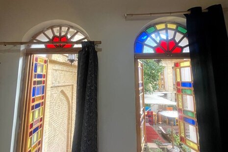 اتاق 1 تخته سرویس مشترک در اقامتگاه بومگردی شیراز