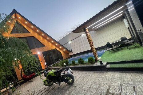 کلبه سوئیسی استخردار تریپلکس دوخواب در سهیلیه چهارباغ