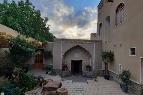 اتاق خوش نشین در اقامتگاه سنتی نطنز