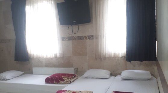 سوئیت آپارتمان دوخواب در مسافرخانه در مشهد