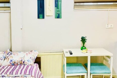 سوئیت مبله ولیعصر بازار در منیریه