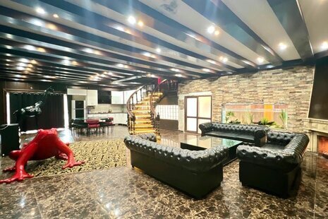 ویلا دوبلکس استخردارچهار خواب کلبه در رودهن