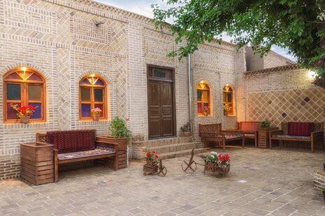 اتاق 12 متری 5 در اقامتگاه بومگردی درگز