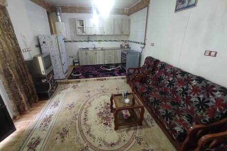 واحد مبله تکخواب در طبقه همکف ویلا در معلم کلایه