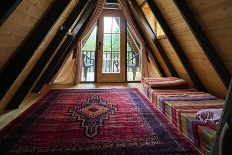 کلبه دوبلکس سوئیسی رز در کلاردشت