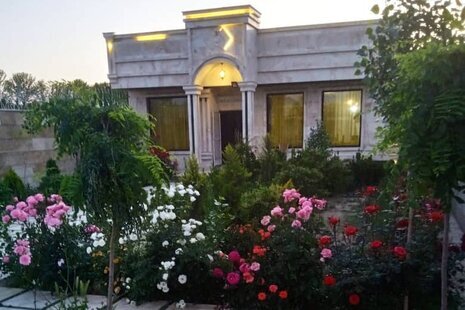 ویلا دوخواب استخردار گل ها درچهارباغ