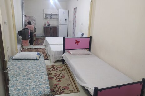 سوئیت پنج تخت کاج در قم