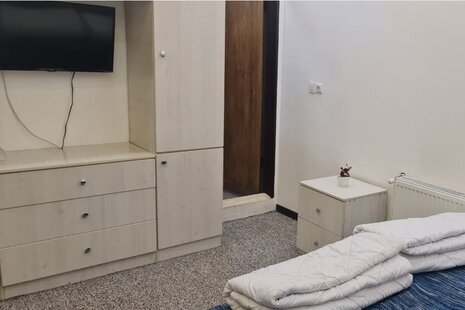 اتاق 28 متری در هتل آپارتمان 4 قم