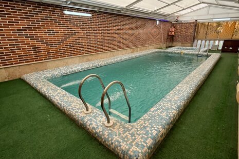 ویلا استخردار دوخواب مبله چینی در ساوجبلاغ