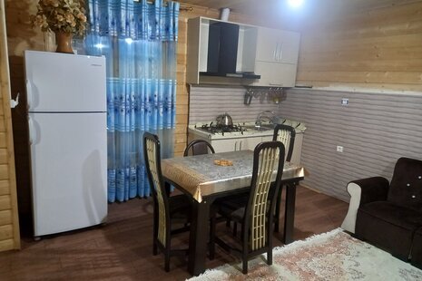 کلبه چوبی دوبلکس دو خواب چشمه در روستا ورمیه ماسال