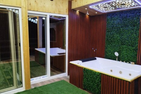 کلبه چوبی  مبله تکخواب ماه سرا در شیرگاه